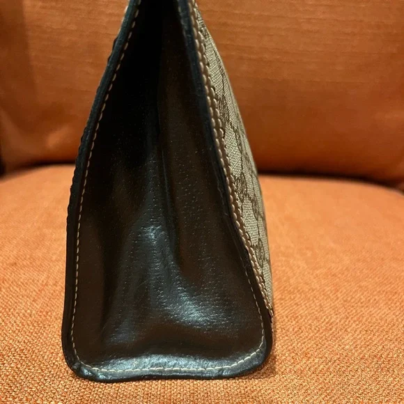 Gucci Vintage GG Clutch - Picture 9 of 11